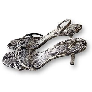 VINCE CAMUTO Kitten Heel Slingback Sandals 
Snake-print Leather 3”  Size 9 1/2